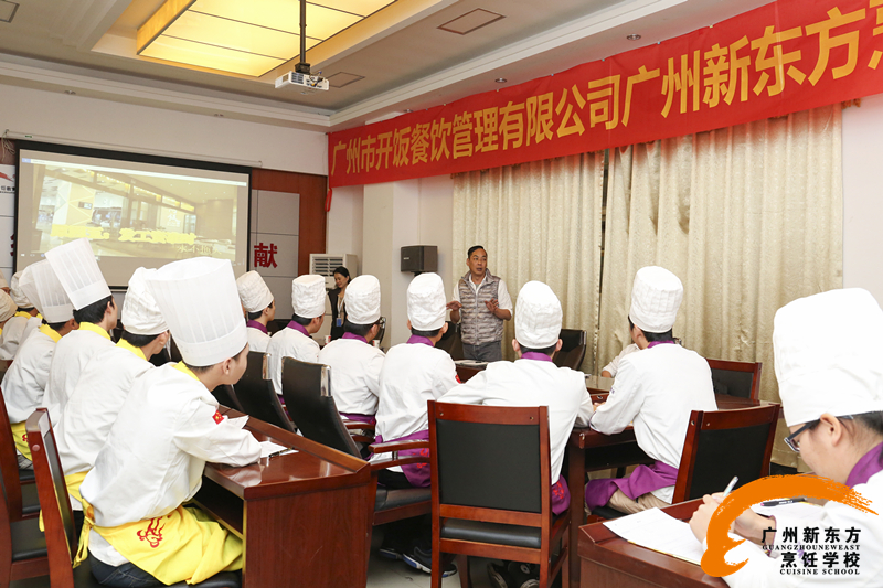 开饭餐饮集团新东方招聘专场 助力学子圆高薪就业梦